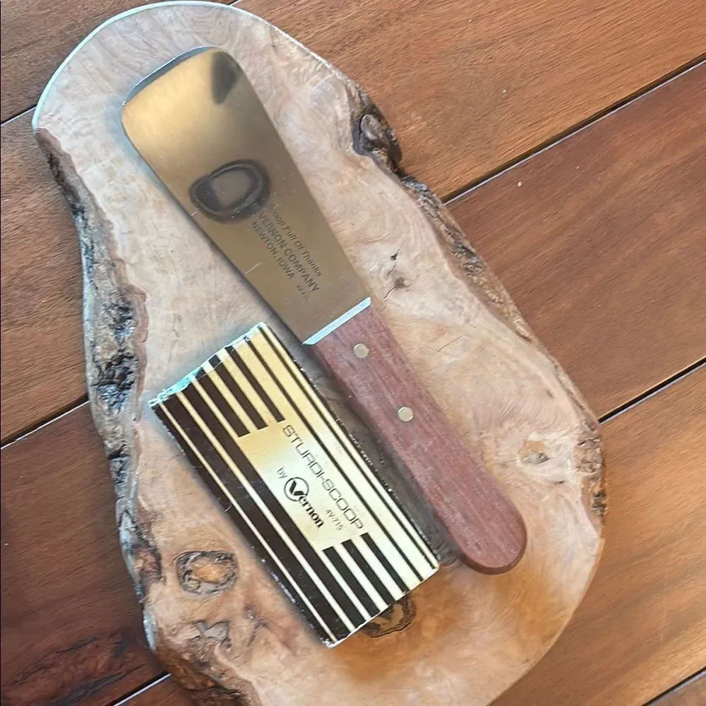 New Vernon Stainless Steel Ice Cream Scoop with Wooden Handle and Sleeve
